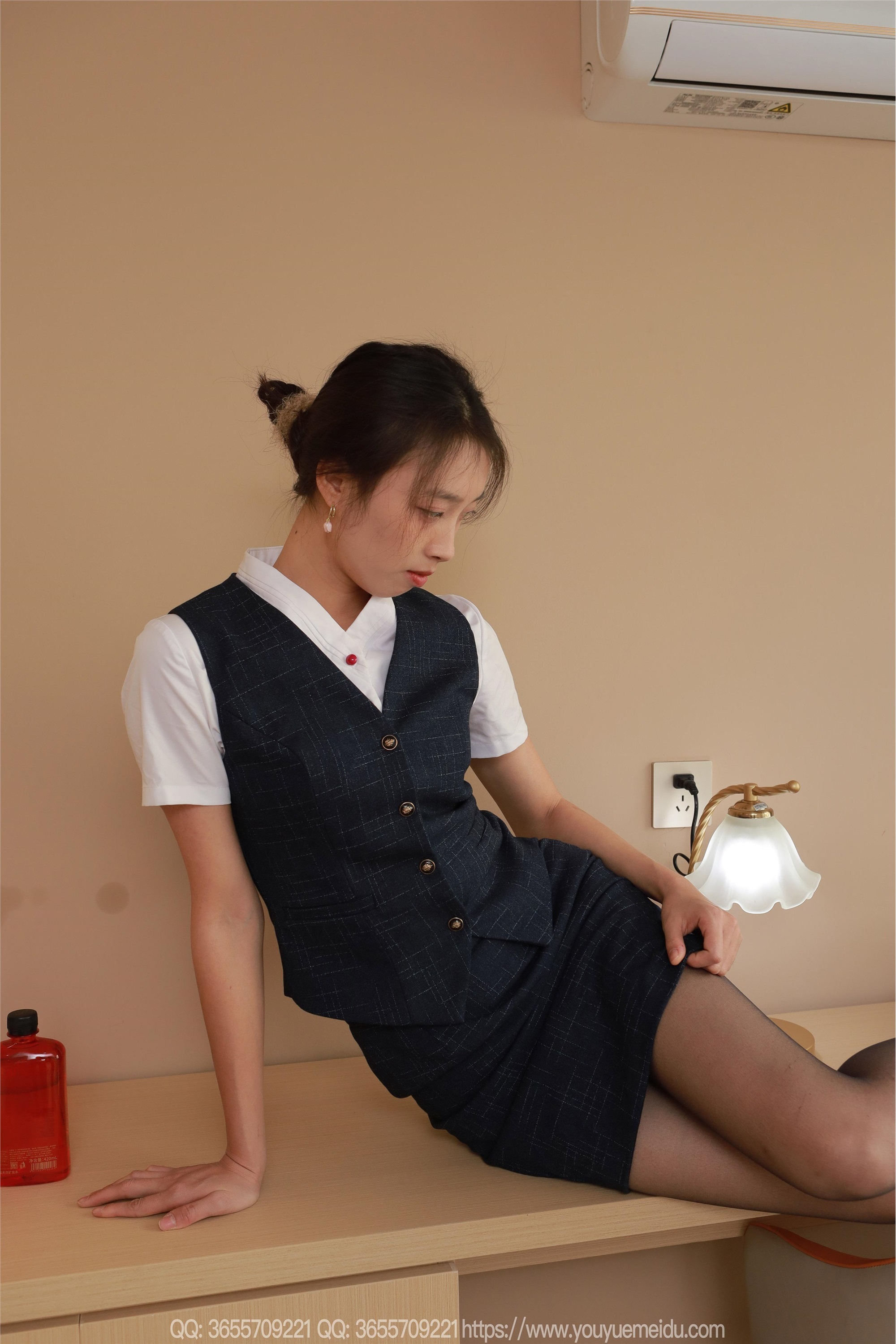IESS异思趣向  2025.03.26 丝享家 2011 小九《黑丝服务生（下）》